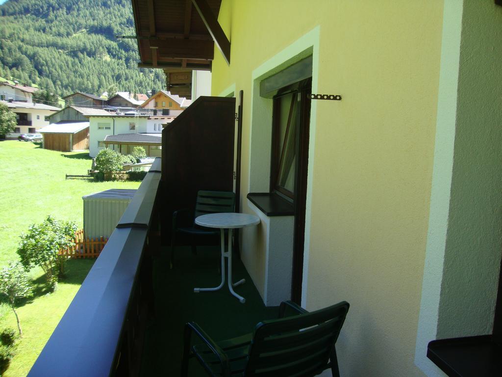 Bed and Breakfast Haus Sonnschein Зёльден Экстерьер фото