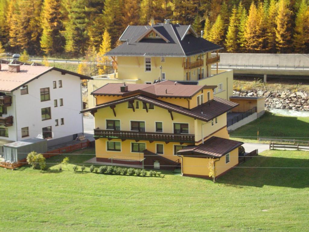Bed and Breakfast Haus Sonnschein Зёльден Экстерьер фото