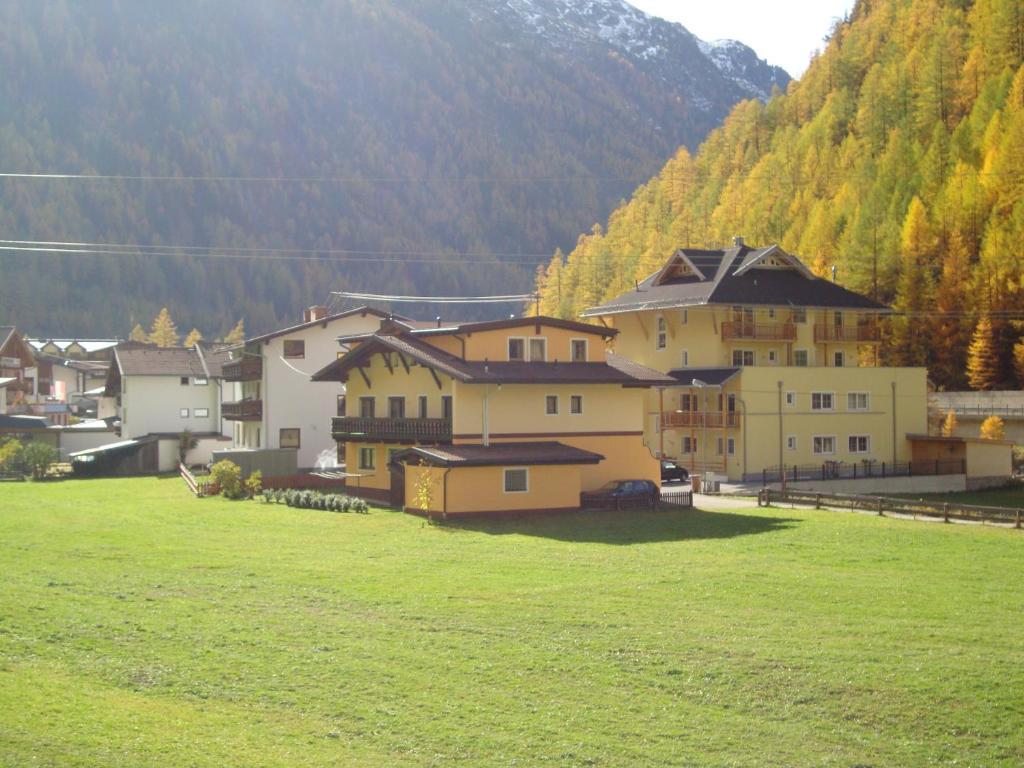 Bed and Breakfast Haus Sonnschein Зёльден Экстерьер фото